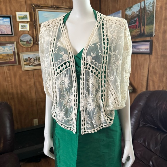 Do Everything in Love Anthropologie Shirt - Picture 2 of 5